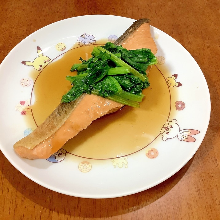 煮魚(鮭)ほうれん草添え